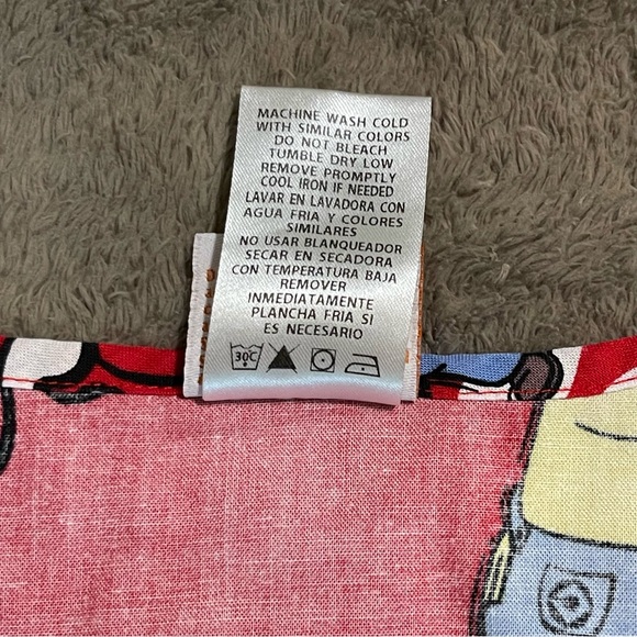 Women’s‎ Despicable Me Scrub Top Minion Size XS - Picture 5 of 8